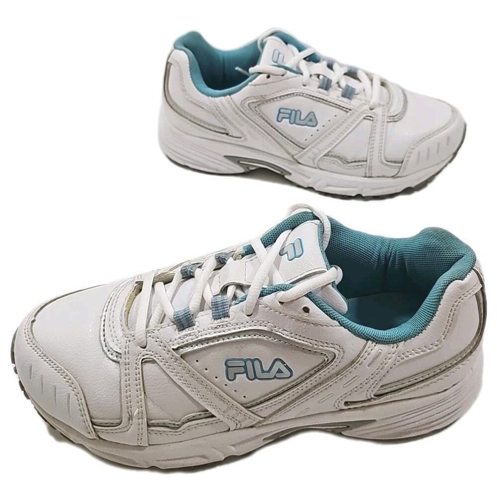 Fila ~Woman Size 8.5(US)~ White and Light Blue Sneakers Sports Shoes.